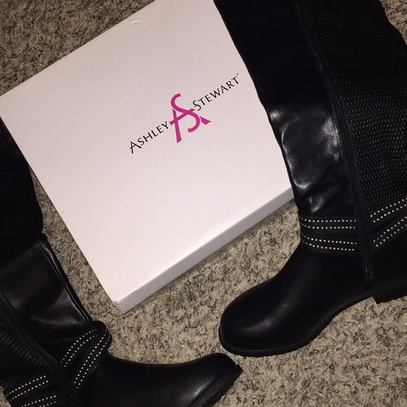 NWOT Wide Calf knee high black boots - Picture 4 of 5